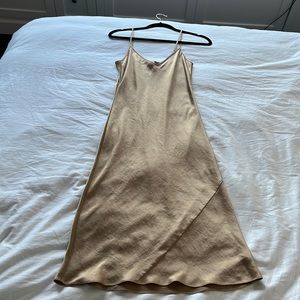 NWT Wilfred Only Slip Midi Dress from Aritzia (XS)